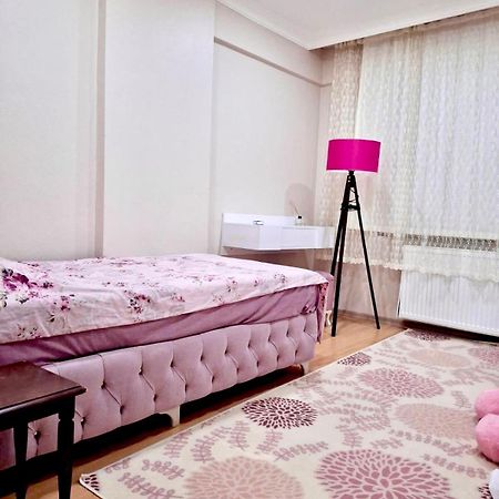 Barbie Room - Girls Only Стамбул Экстерьер фото